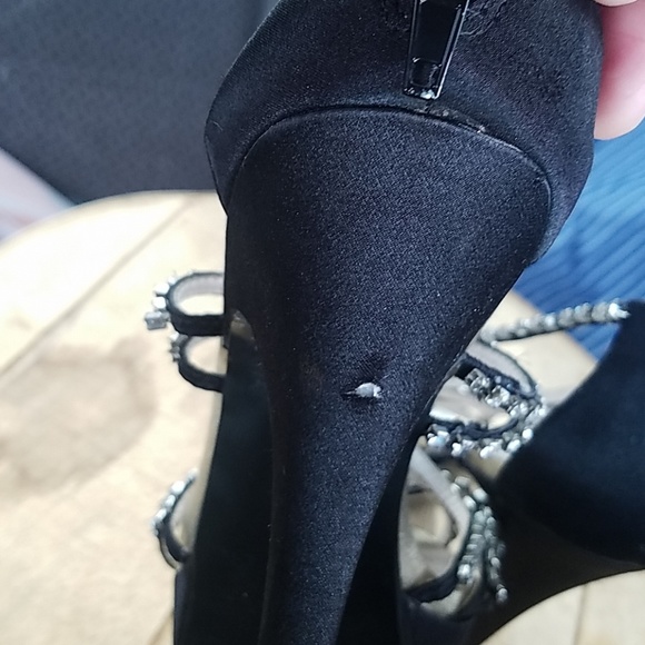 E Live from The Red Carpet Platforms - Picture 3 of 8